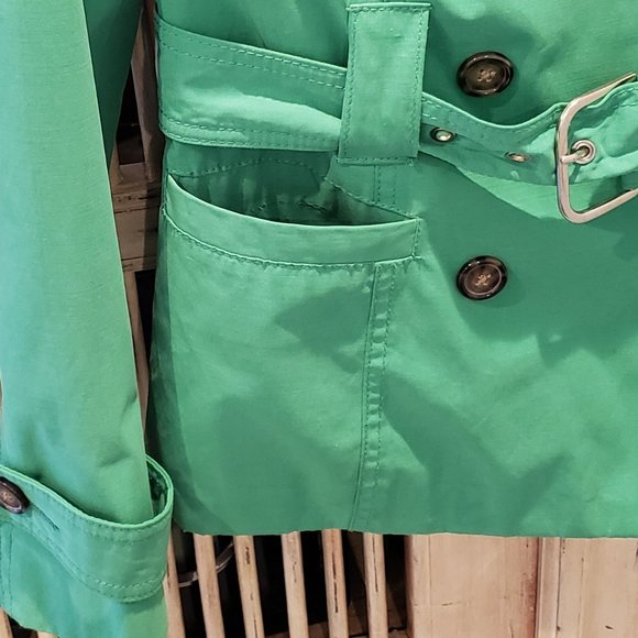 Merona Green Trench Coat with Belted Waist and Wide Lapels - Picture 5 of 11